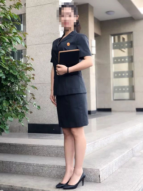 法院制服